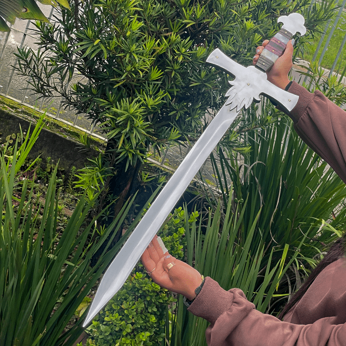 Espada Medieval - Guarda Entalhada - 25 Polegadas - Forja Bruta