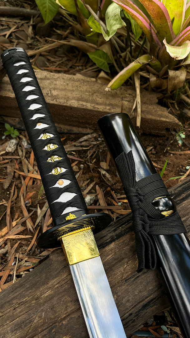 Katana Samurai Decorativa - Cabo Tsuka Tradicional - 27 Polegadas